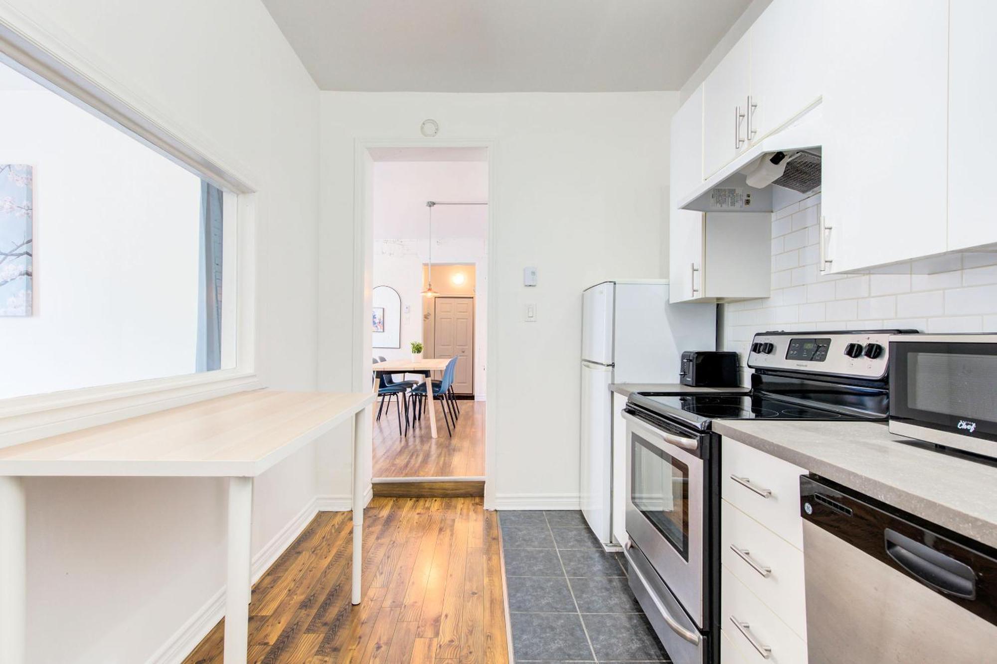 Chez Mont Royal Apartments! มอนทรีอัล ภายนอก รูปภาพ
