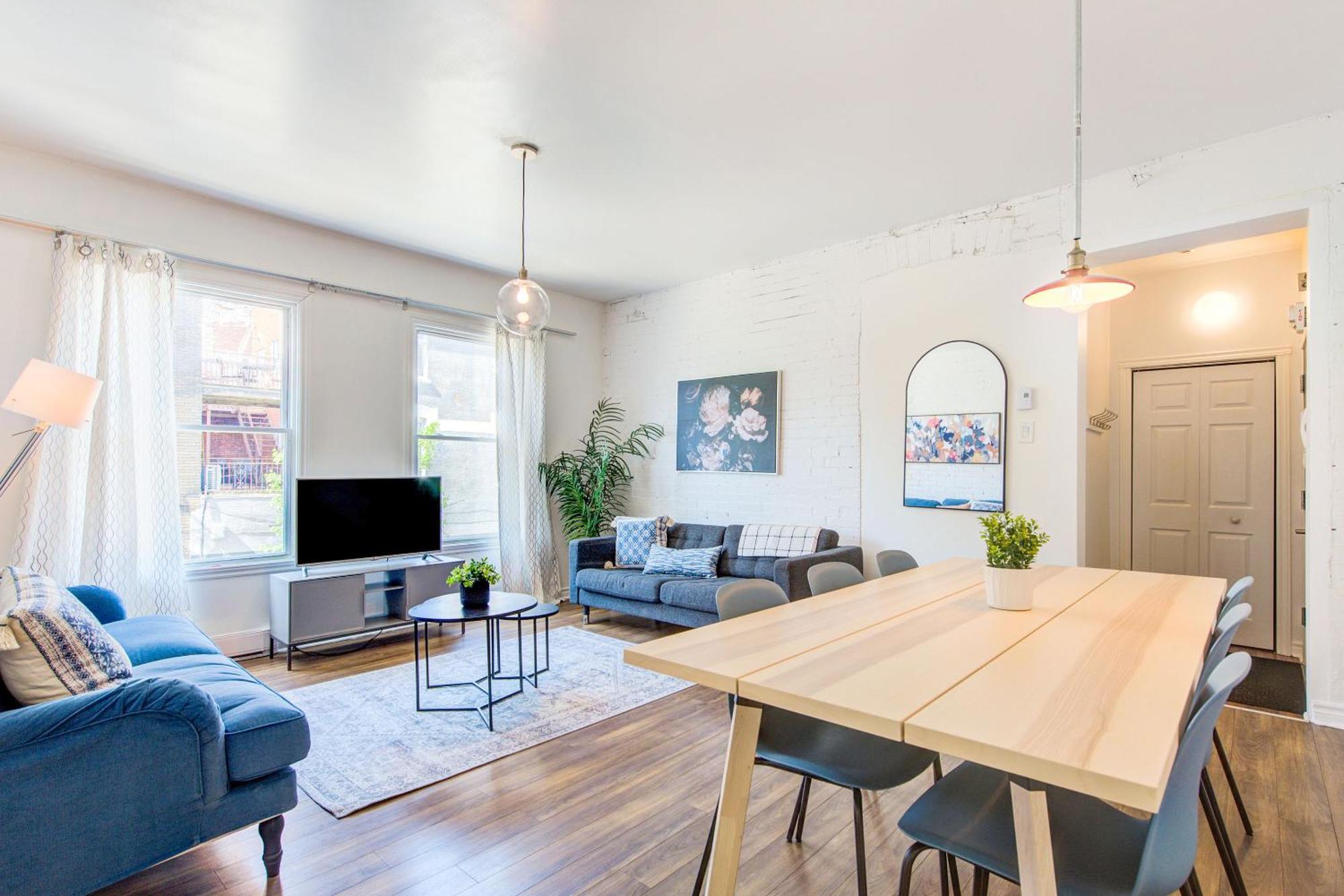 Chez Mont Royal Apartments! มอนทรีอัล ภายนอก รูปภาพ