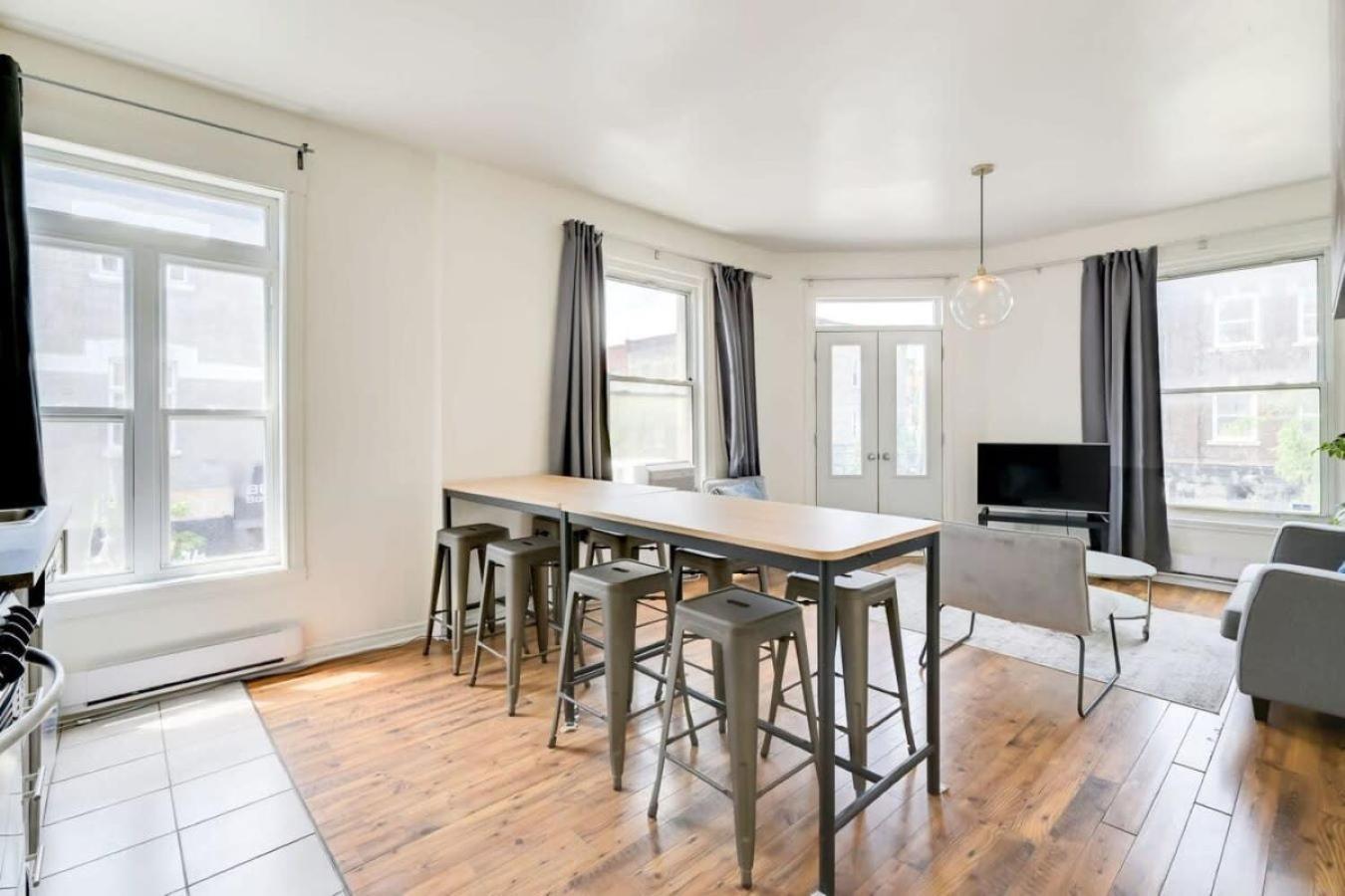 Chez Mont Royal Apartments! มอนทรีอัล ภายนอก รูปภาพ