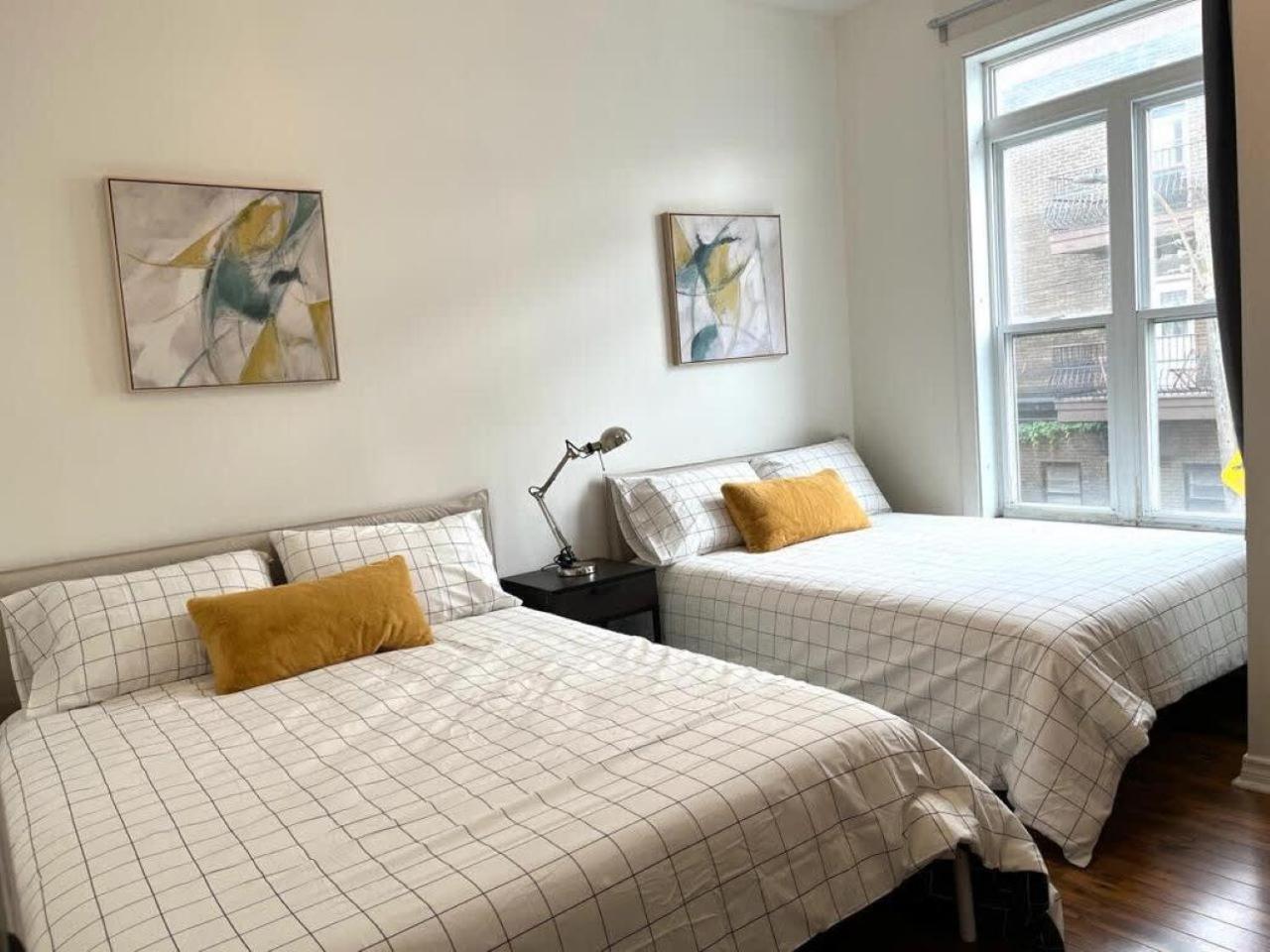 Chez Mont Royal Apartments! มอนทรีอัล ภายนอก รูปภาพ
