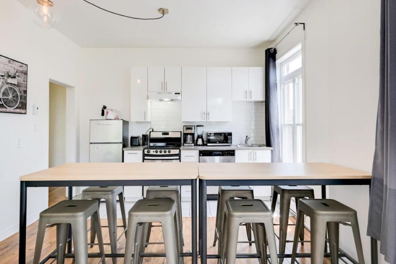 Chez Mont Royal Apartments! มอนทรีอัล ภายนอก รูปภาพ