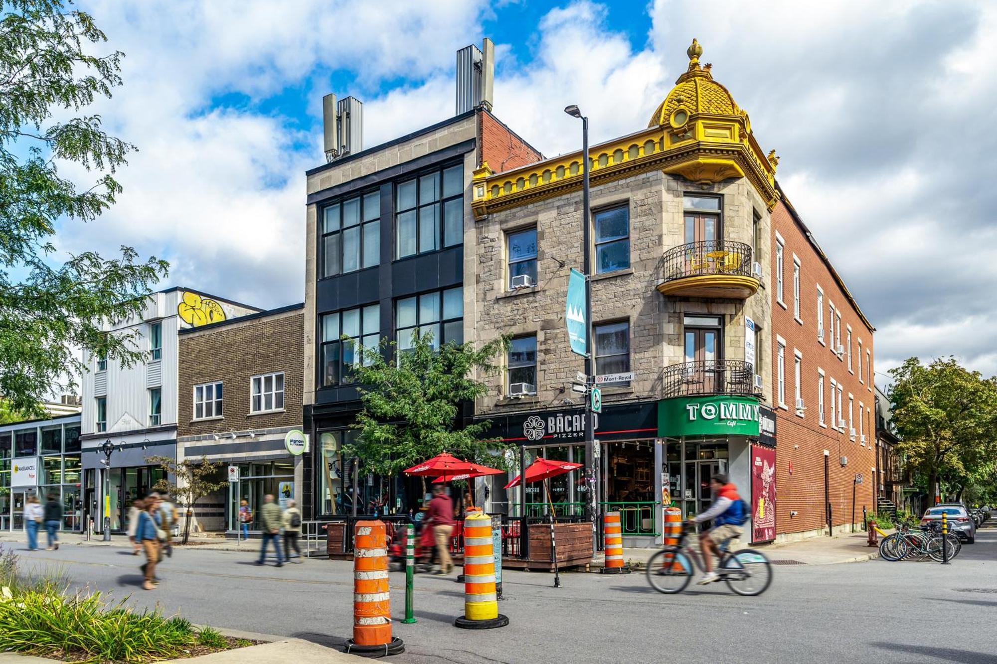 Chez Mont Royal Apartments! มอนทรีอัล ภายนอก รูปภาพ