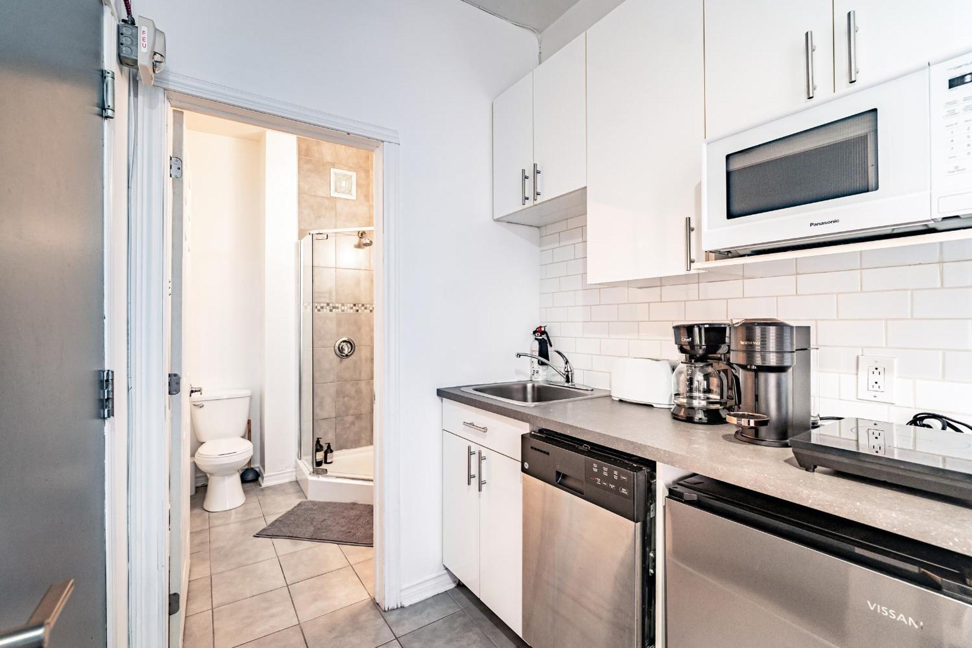 Chez Mont Royal Apartments! มอนทรีอัล ภายนอก รูปภาพ