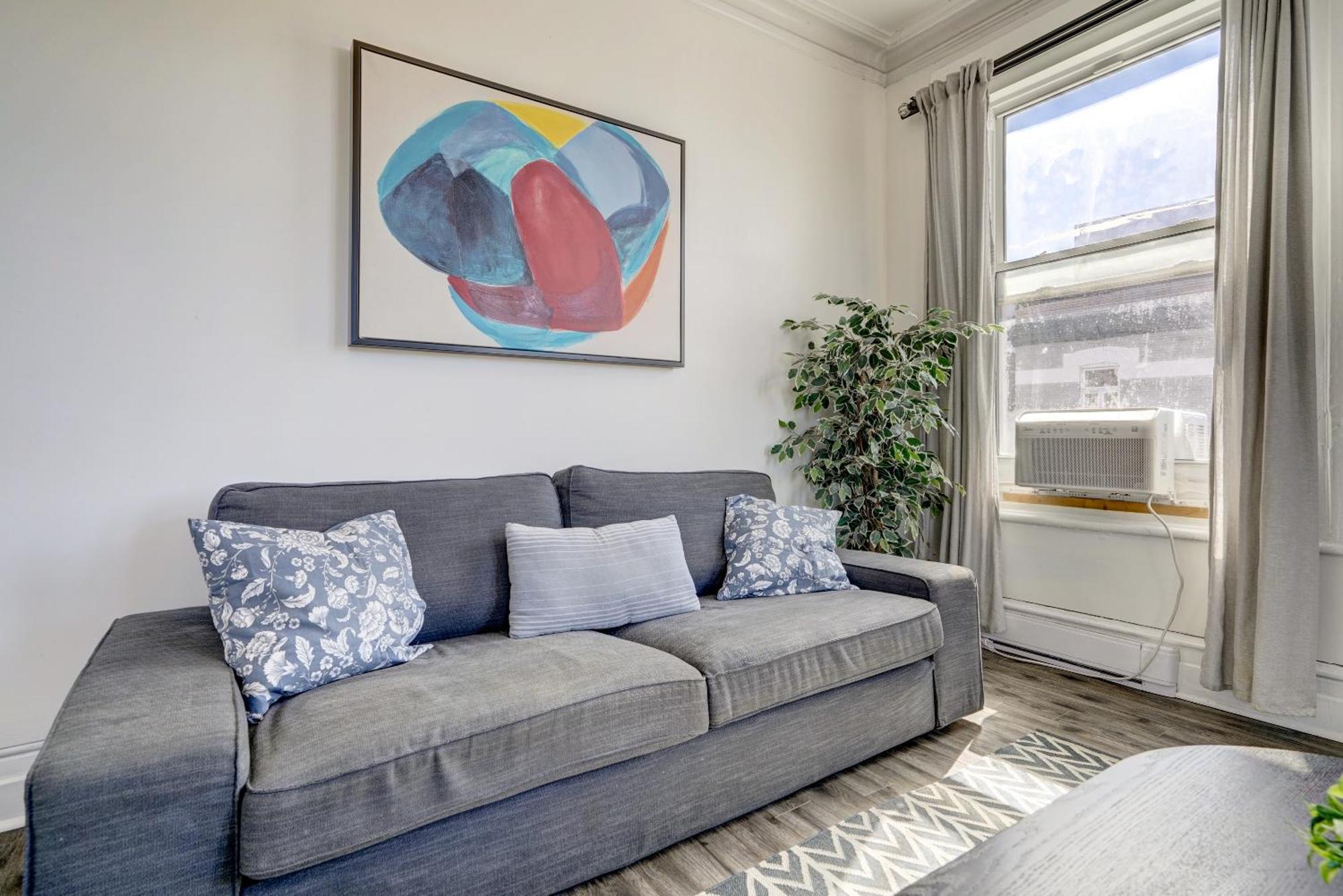 Chez Mont Royal Apartments! มอนทรีอัล ภายนอก รูปภาพ